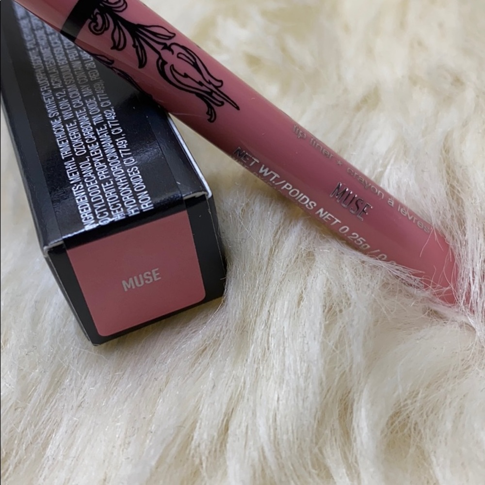 2/$25 ✨Kat Von D Everlasting Lip Liner in Muse ✨ - Picture 8 of 8